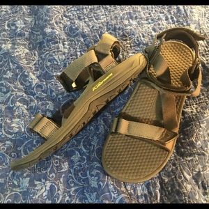 Columbia Gray Sandals Techlite Fluidframe